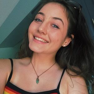 Meet your Posher, Jade